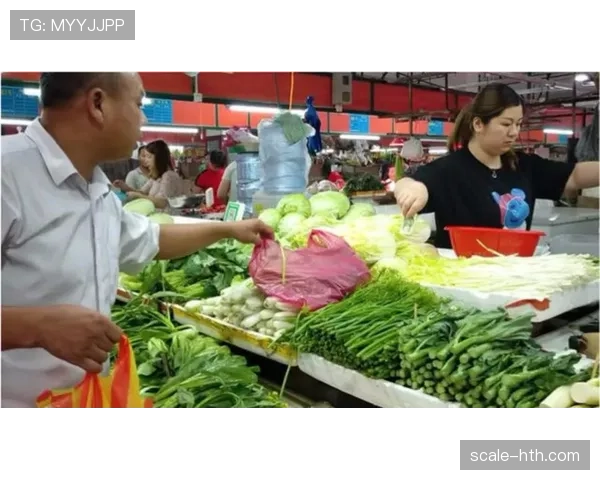 庞伟逛菜市场像隔壁大哥，付款那一刻却像会计师在点名牌，反差笑死我